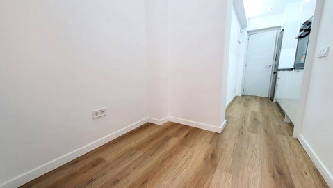 Middle Floor Apartment in Fuengirola, Costa del Sol – 3 beds – 325000 € - photo 7 of 16