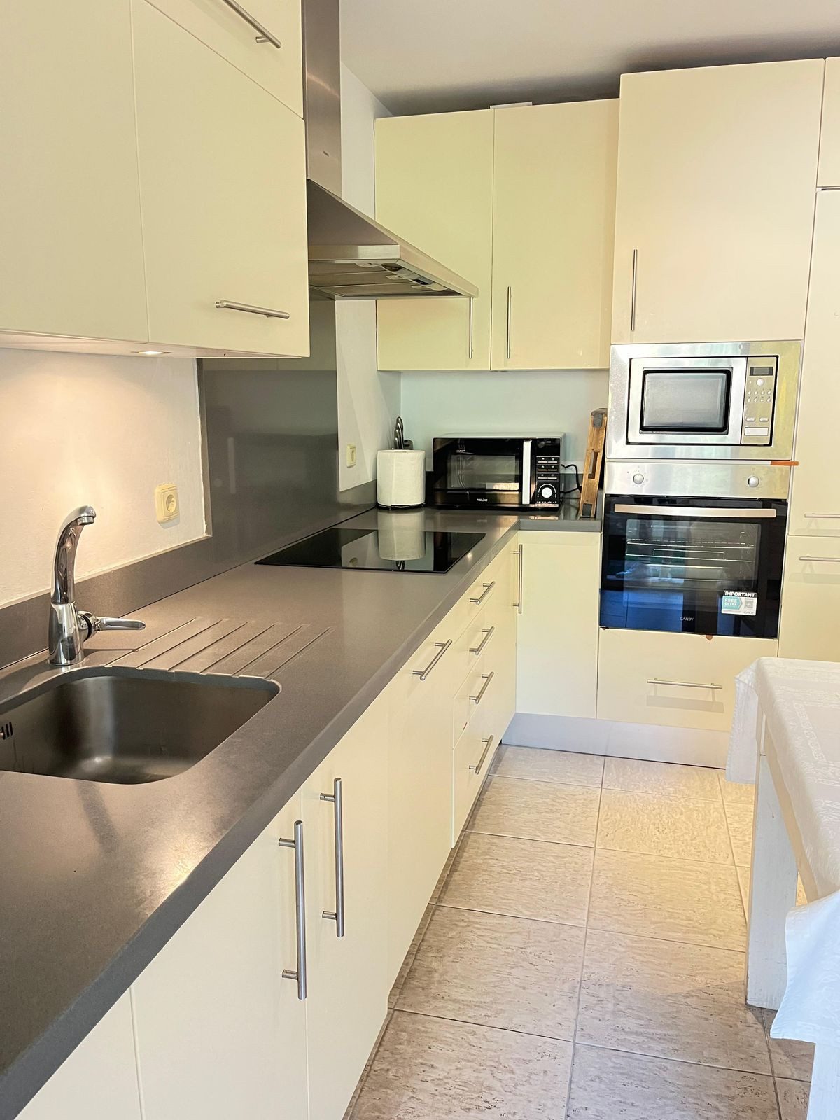 Middle Floor Apartment in Marbella, Costa del Sol – 3 beds – 699000 € - photo 14 of 27