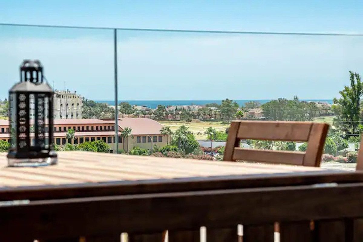 Middle Floor Apartment in Marbella, Costa del Sol – 2 beds – 399000 € - photo 6 of 19