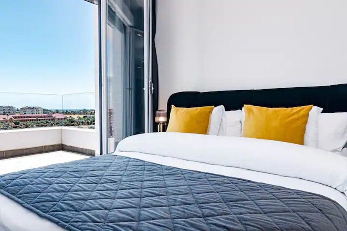 Middle Floor Apartment in Marbella, Costa del Sol – 2 beds – 399000 € - photo 12 of 19