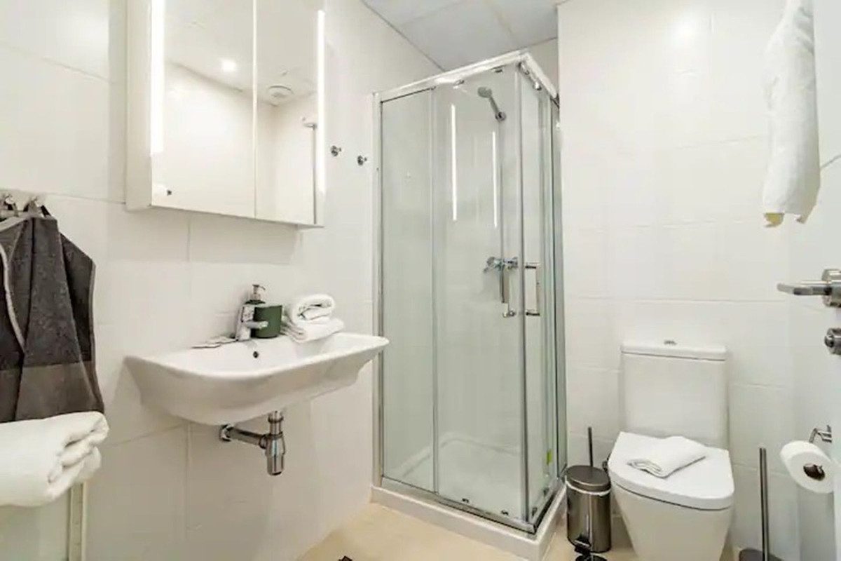 Middle Floor Apartment in Marbella, Costa del Sol – 2 beds – 399000 € - photo 15 of 19