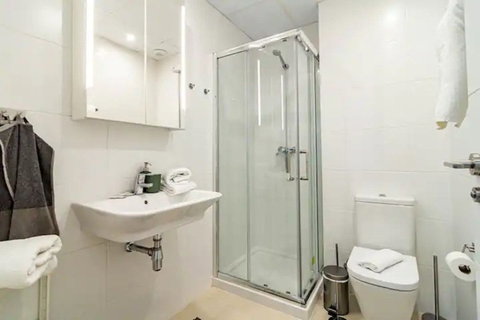 Middle Floor Apartment in Marbella, Costa del Sol – 2 beds – 399000 € - photo 15 of 19