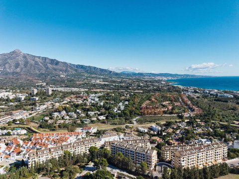 Middle Floor Apartment in Marbella, Costa del Sol – 2 beds – 475000 € - photo 27 of 29