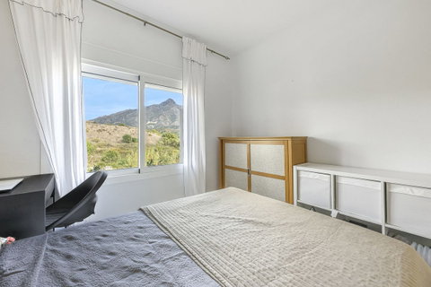 Middle Floor Apartment in Marbella, Costa del Sol – 2 beds – 499000 € - photo 23 of 33