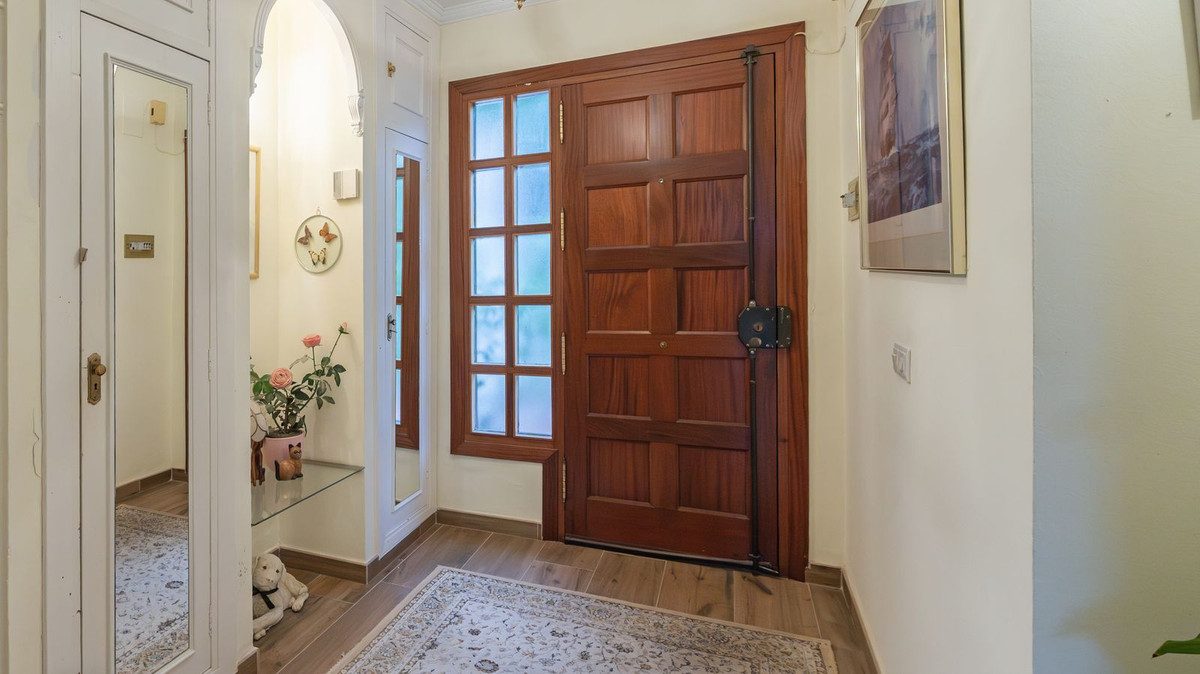 Detached Villa in Benalmadena, Costa del Sol – 3 beds – 750000 € - photo 4 of 10