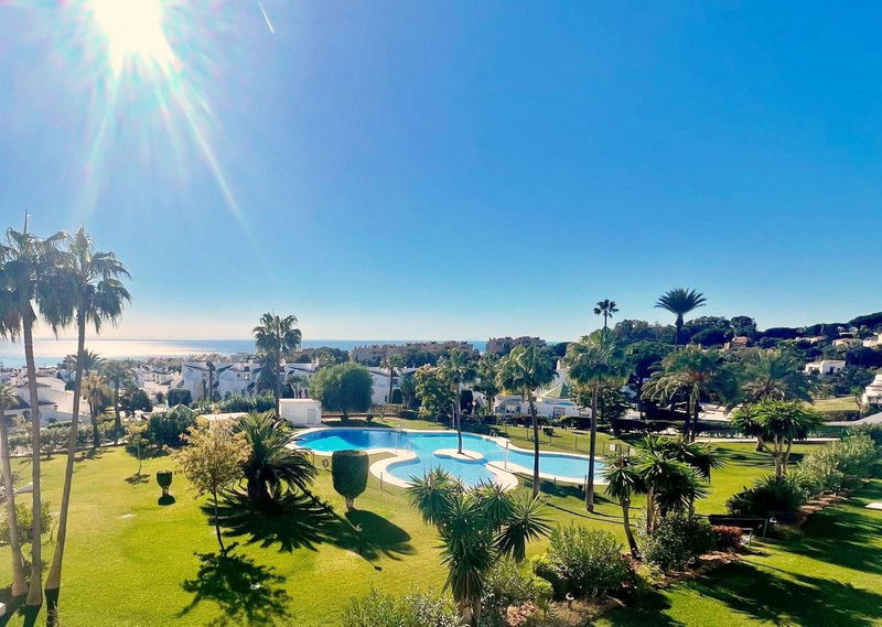 Middle Floor Apartment in Torremolinos, Costa del Sol – 2 beds – 468000 €