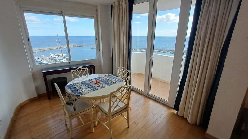 Middle Floor Apartment in Estepona, Costa del Sol – 2 beds – 445000 €
