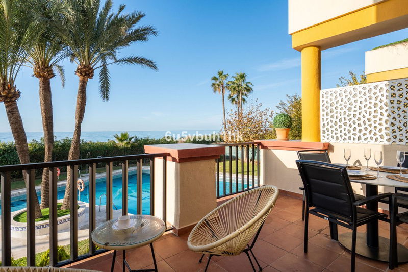 Middle Floor Studio in Marbella, Costa del Sol – 0 beds – 398000 €