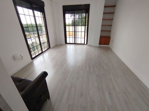 Middle Floor Apartment in Benalmadena, Costa del Sol – 2 beds – 365000 € - photo 5 of 15