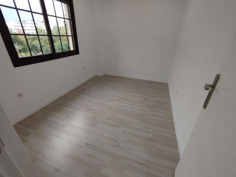 Middle Floor Apartment in Benalmadena, Costa del Sol – 2 beds – 365000 € - photo 9 of 15