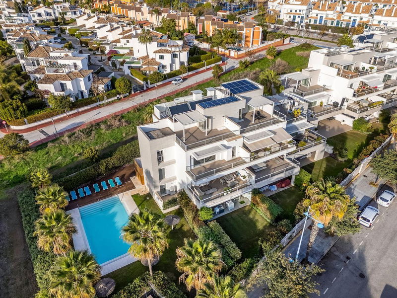 Penthouse in Marbella, Costa del Sol – 3 beds – 1175000 €