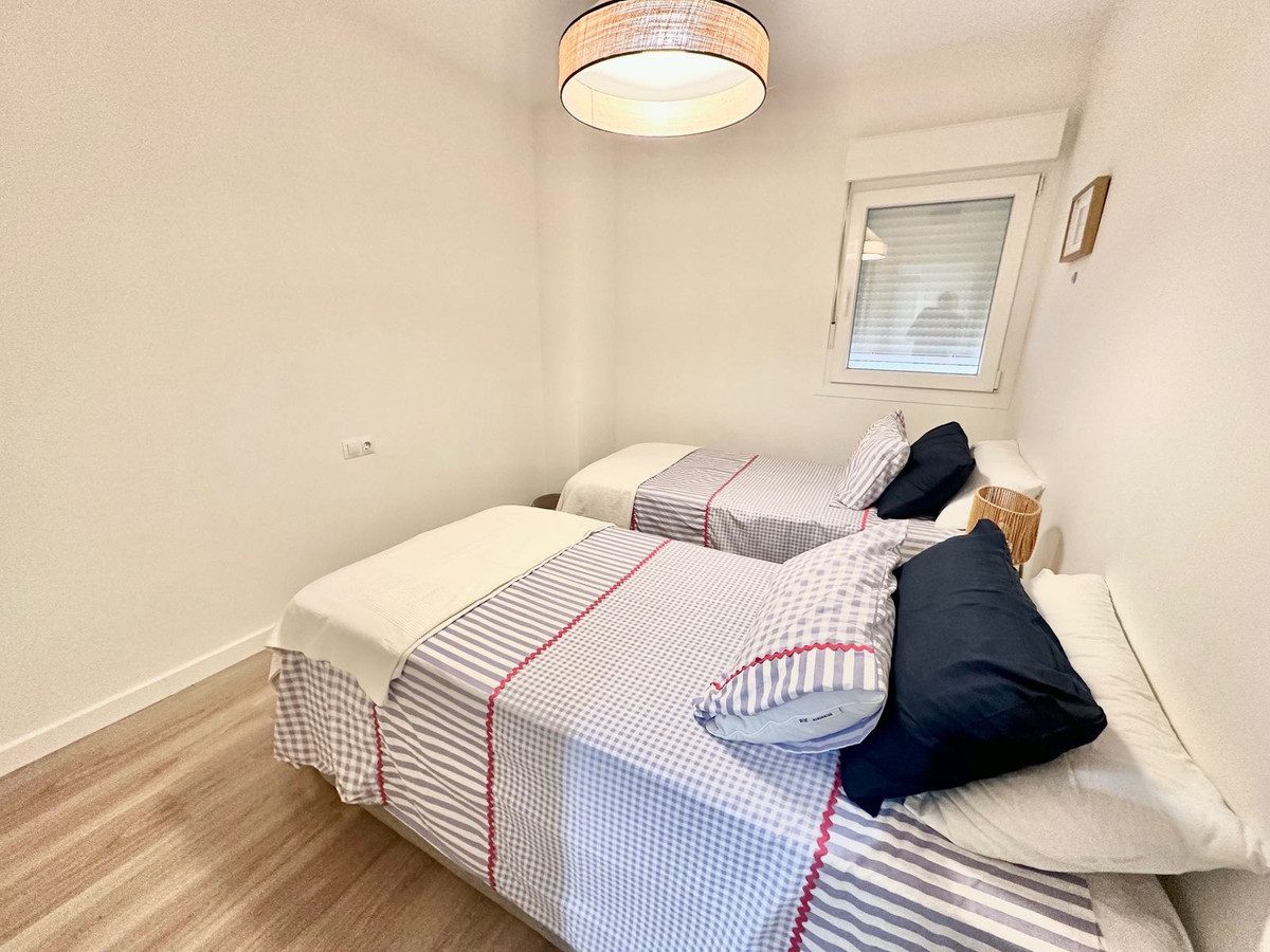 Middle Floor Apartment in Marbella, Costa del Sol – 3 beds – 420000 € - photo 15 of 20