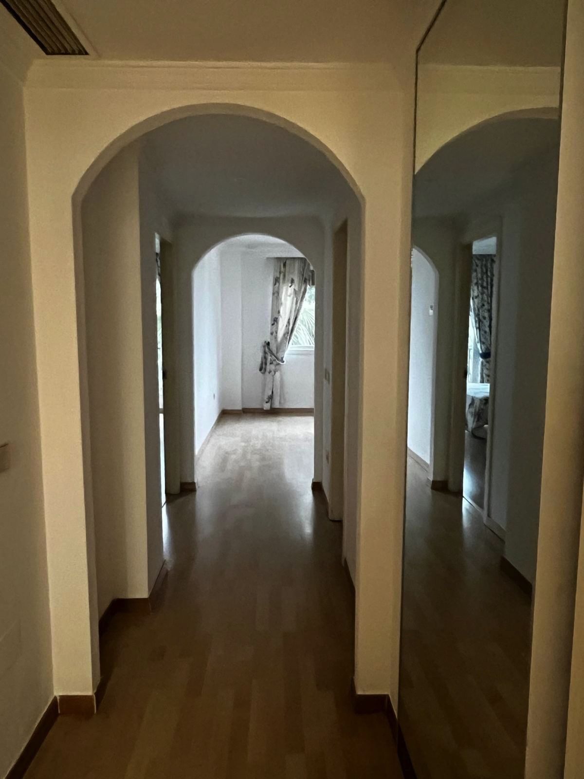Middle Floor Apartment in Marbella, Costa del Sol – 3 beds – 665000 € - photo 8 of 24