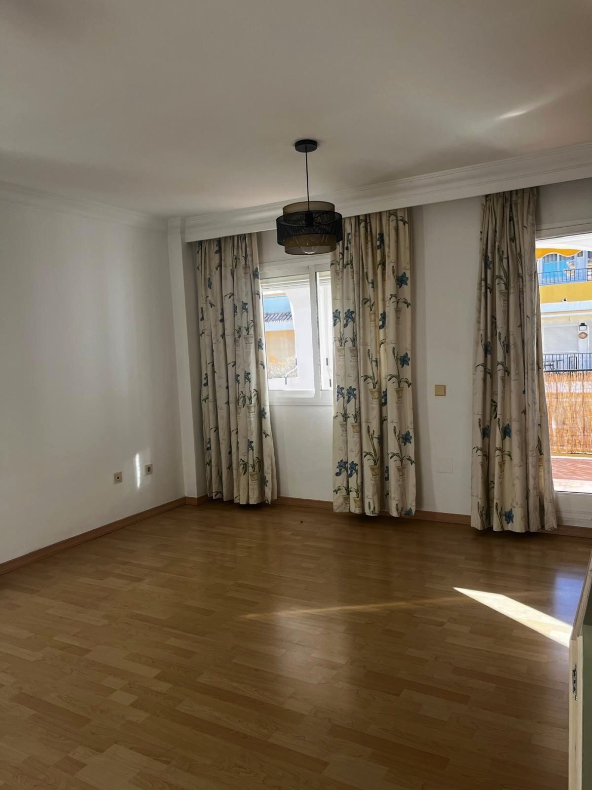 Middle Floor Apartment in Marbella, Costa del Sol – 3 beds – 665000 € - photo 18 of 24
