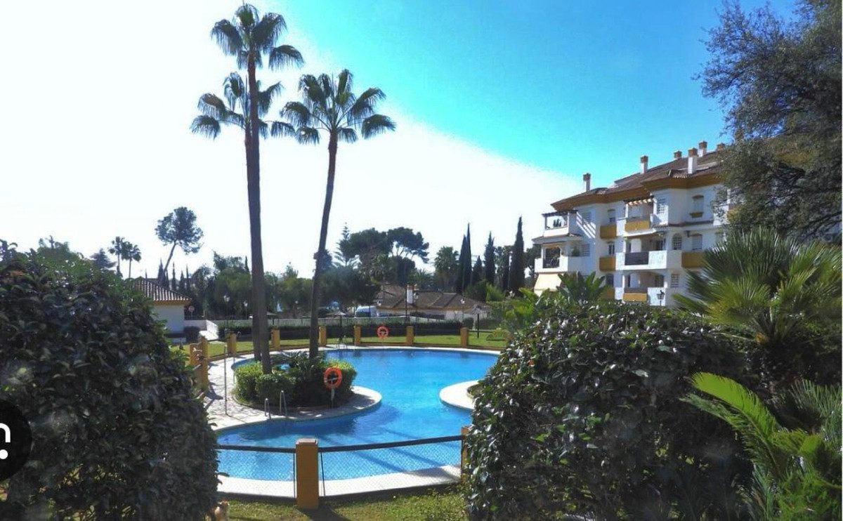 Middle Floor Apartment in Marbella, Costa del Sol – 3 beds – 665000 € - photo 24 of 24
