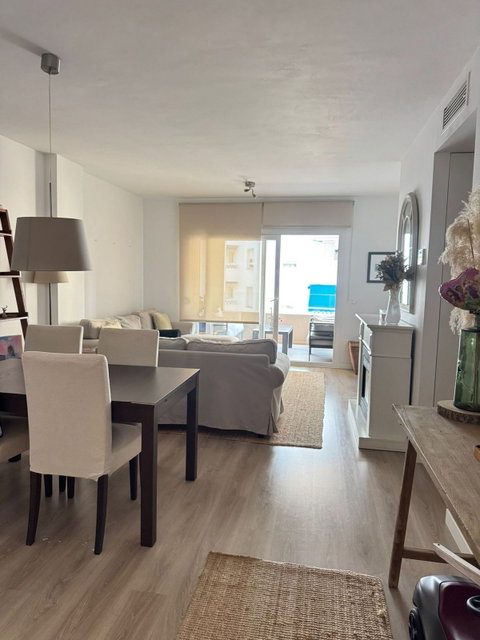 Middle Floor Apartment in Marbella, Costa del Sol – 3 beds – 420000 € - photo 4 of 18