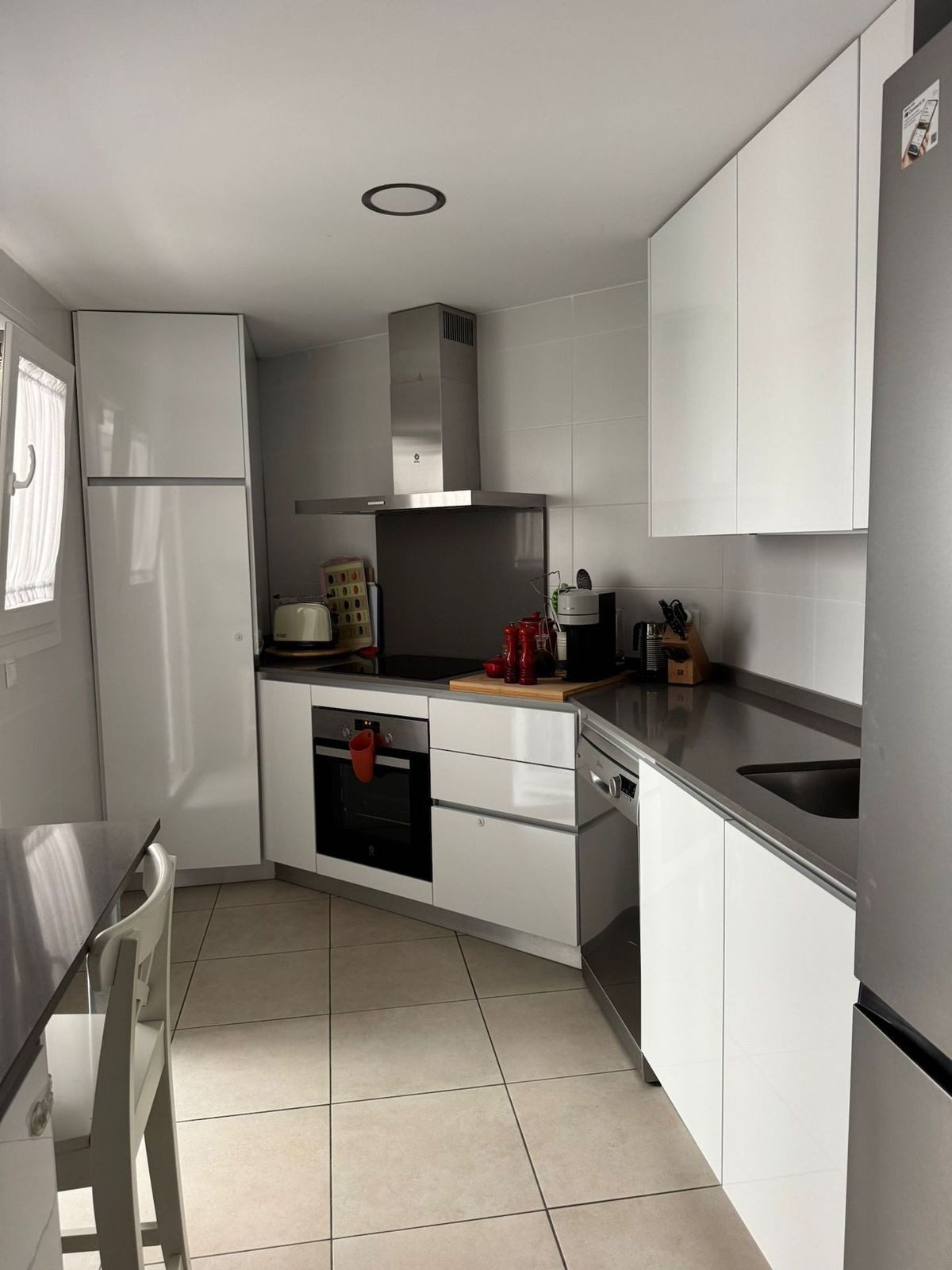 Middle Floor Apartment in Marbella, Costa del Sol – 3 beds – 420000 € - photo 9 of 18