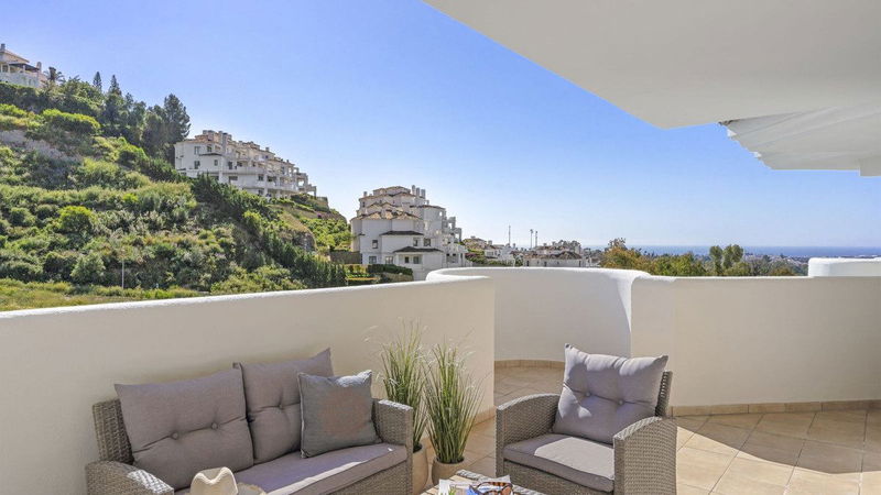 Middle Floor Apartment in Marbella, Costa del Sol – 2 beds – 575000 €