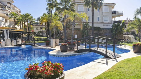Middle Floor Apartment in Marbella, Costa del Sol – 2 beds – 575000 € - photo 22 of 23