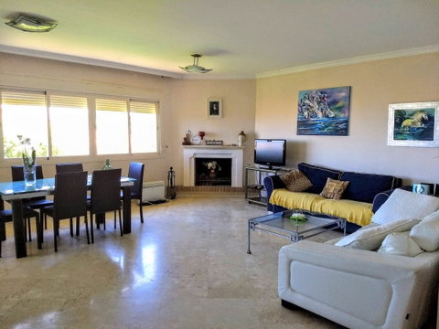 Middle Floor Apartment in Marbella, Costa del Sol – 2 beds – 379000 € - photo 3 of 23