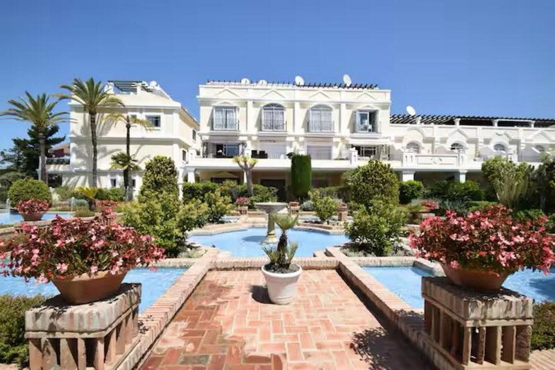 Ground Floor Apartment in Marbella, Costa del Sol – 2 beds – 445000 €