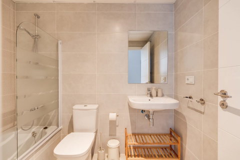 Ground Floor Apartment in Estepona, Costa del Sol – 2 beds – 475000 € - photo 11 of 25