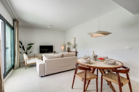 Ground Floor Apartment in Estepona, Costa del Sol – 2 beds – 475000 € - photo 16 of 25