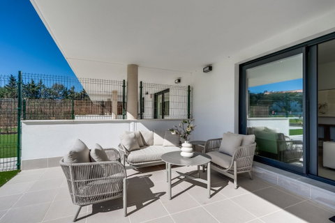 Ground Floor Apartment in Estepona, Costa del Sol – 2 beds – 475000 € - photo 19 of 25
