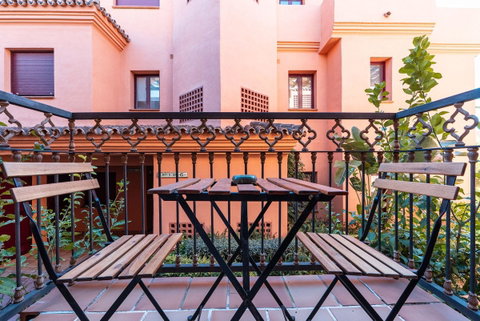 Middle Floor Apartment in Benahavís, Costa del Sol – 1 beds – 250000 € - photo 2 of 32