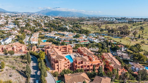Middle Floor Apartment in Benahavís, Costa del Sol – 1 beds – 250000 € - photo 3 of 32