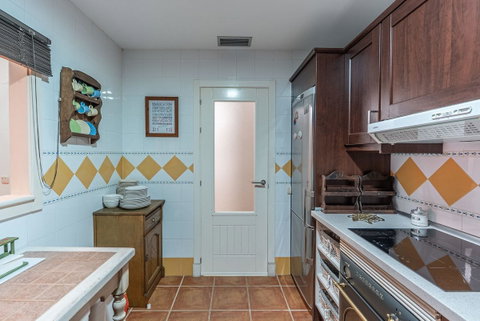 Middle Floor Apartment in Benahavís, Costa del Sol – 1 beds – 250000 € - photo 19 of 32