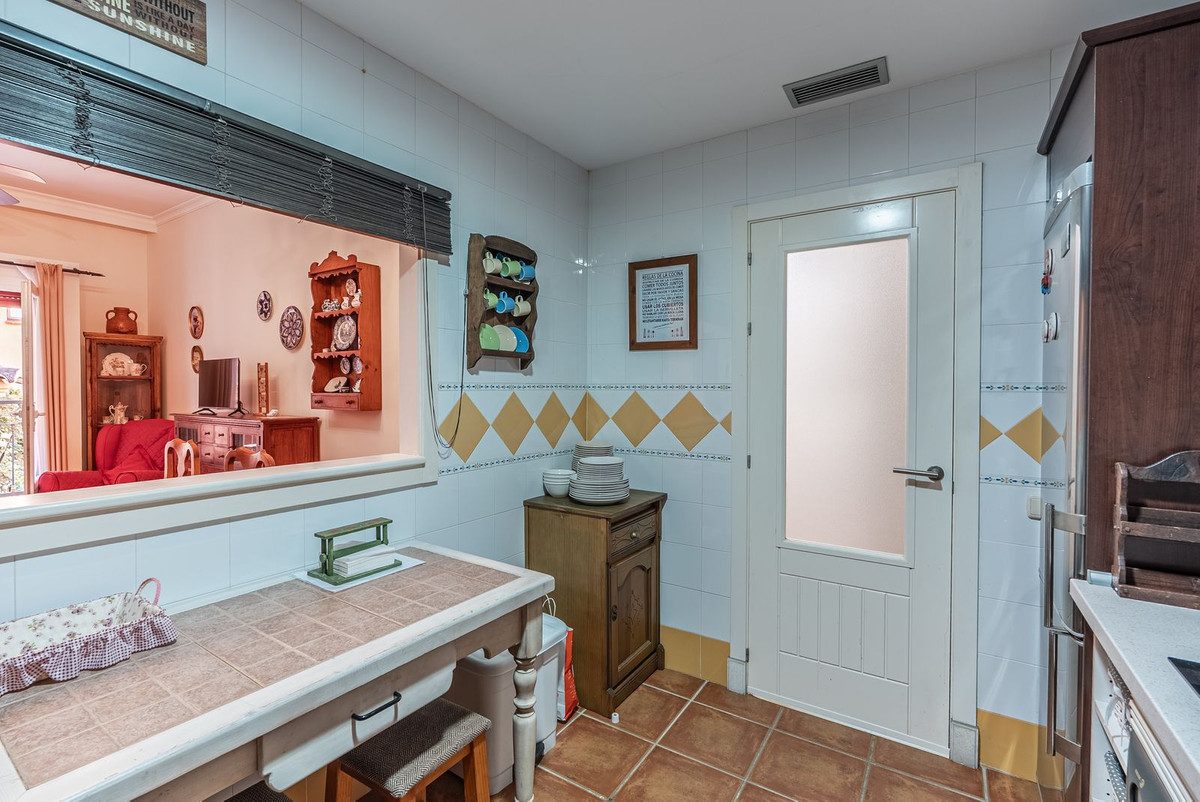 Middle Floor Apartment in Benahavís, Costa del Sol – 1 beds – 250000 € - photo 20 of 32