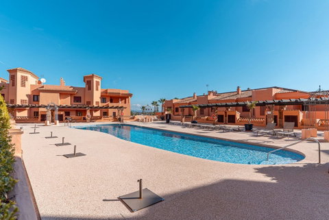 Middle Floor Apartment in Benahavís, Costa del Sol – 1 beds – 250000 € - photo 29 of 32