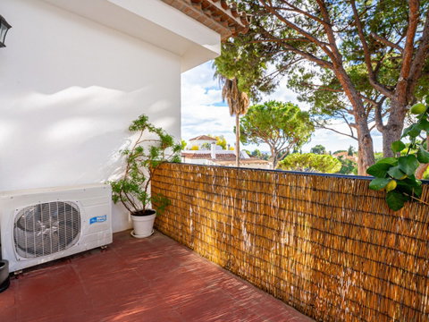 Middle Floor Apartment in Marbella, Costa del Sol – 2 beds – 399000 € - photo 17 of 25