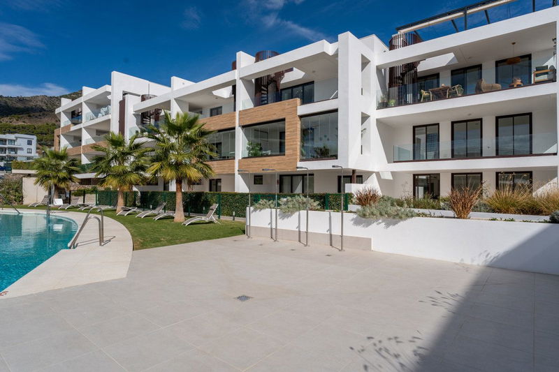 Ground Floor Apartment in Fuengirola, Costa del Sol – 2 beds – 545000 €