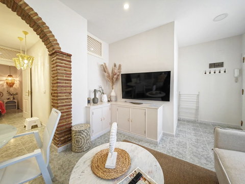 Ground Floor Apartment in Mijas, Costa del Sol – 2 beds – 290000 € - photo 4 of 14