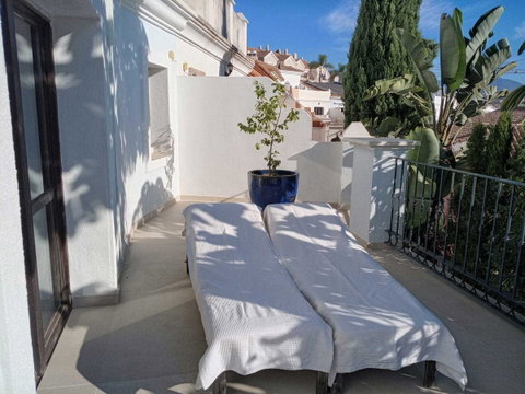 Townhouse in El Paraiso, Costa del Sol – 3 beds – 756000 € - photo 6 of 22