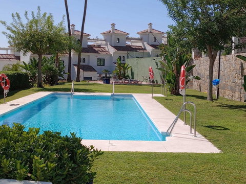 Townhouse in El Paraiso, Costa del Sol – 3 beds – 756000 € - photo 10 of 22