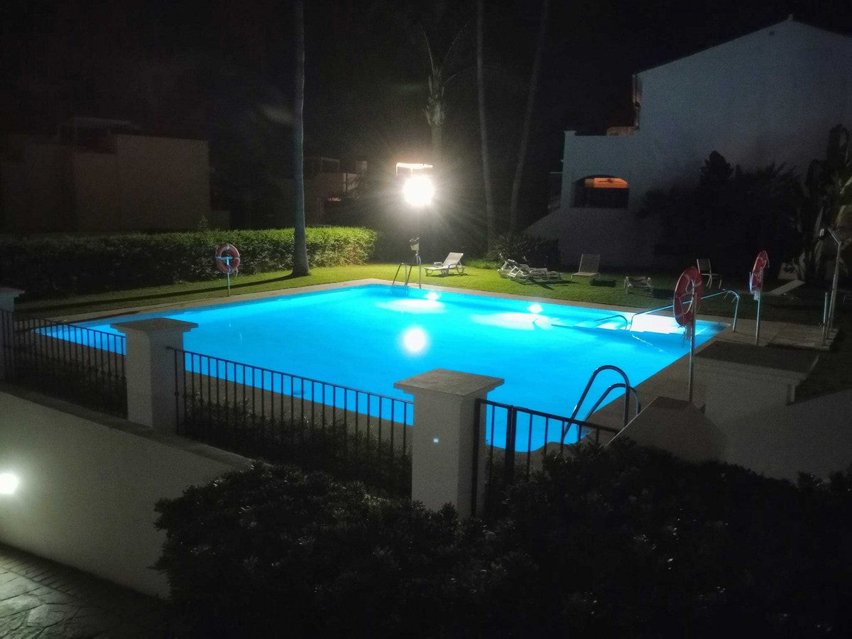 Townhouse in El Paraiso, Costa del Sol – 3 beds – 756000 € - photo 11 of 22