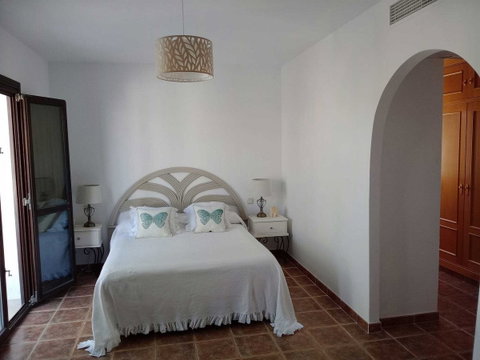 Townhouse in El Paraiso, Costa del Sol – 3 beds – 756000 € - photo 14 of 22