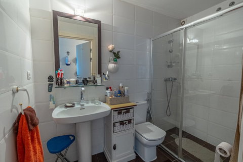 Middle Floor Apartment in Estepona, Costa del Sol – 2 beds – 350000 € - photo 20 of 22