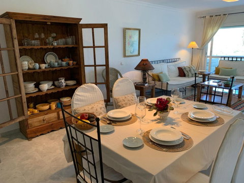 Middle Floor Apartment in Marbella, Costa del Sol – 3 beds – 650000 € - photo 9 of 12