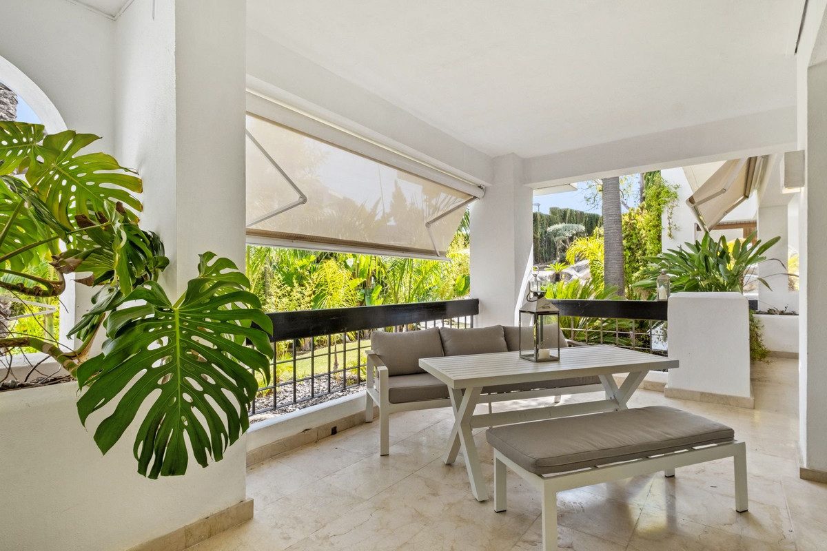 Ground Floor Apartment in Marbella, Costa del Sol – 2 beds – 695000 € - photo 22 of 24