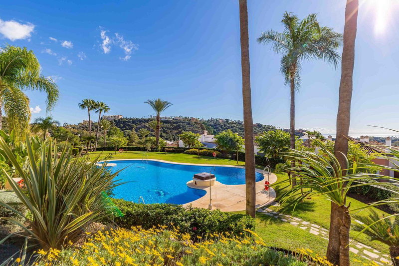 Penthouse Duplex in Benahavís, Costa del Sol – 4 beds – 825000 €