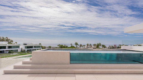Detached Villa in Marbella, Costa del Sol – 5 beds – 9500000 € - photo 26 of 46