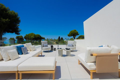 Detached Villa in Marbella, Costa del Sol – 6 beds – 8750000 € - photo 29 of 31