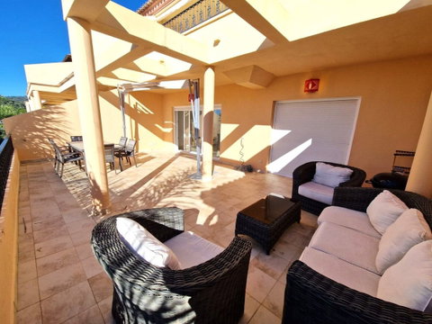Middle Floor Apartment in Marbella, Costa del Sol – 2 beds – 585000 € - photo 30 of 40