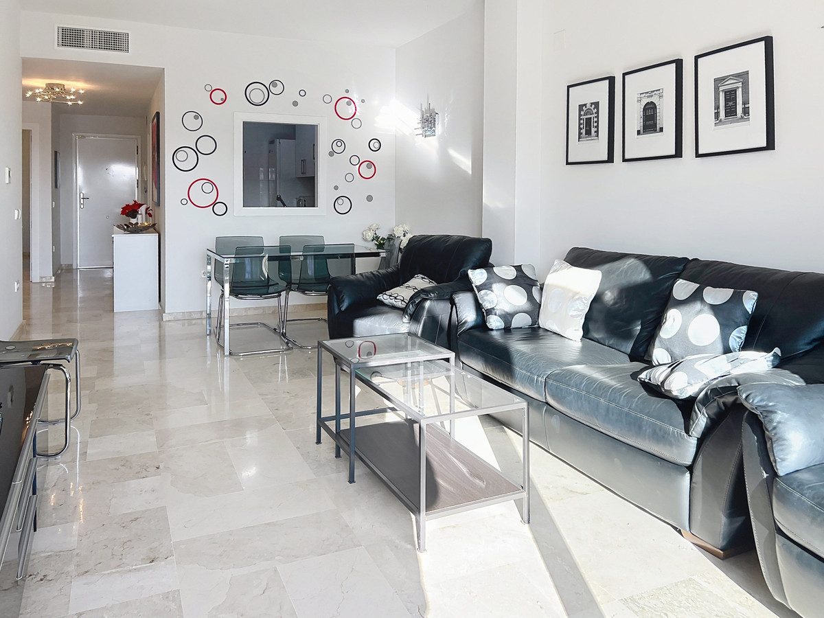 Penthouse in Manilva, Costa del Sol – 2 beds – 299000 € - photo 9 of 52