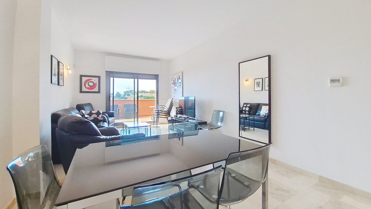 Penthouse in Manilva, Costa del Sol – 2 beds – 299000 € - photo 16 of 52