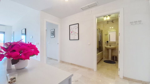 Penthouse in Manilva, Costa del Sol – 2 beds – 299000 € - photo 29 of 52
